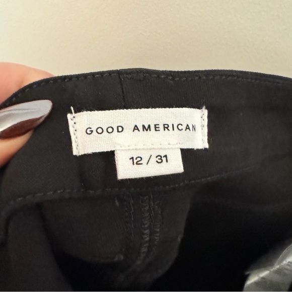 Good American Good Legs Straight Jeans Black - Picture 5 of 8